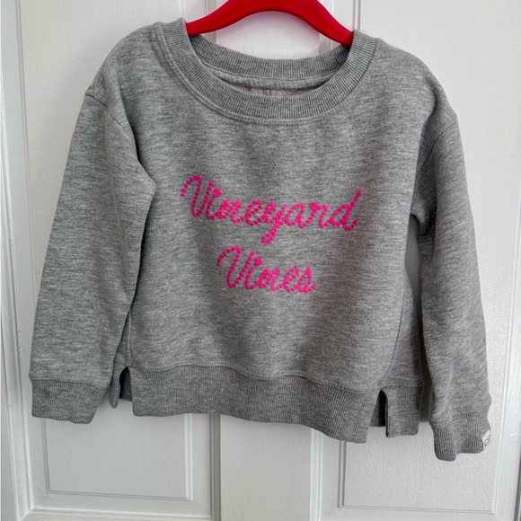 Vineyard Vines 🐋 embroidered 4T sweatshirt - Picture 1 of 3